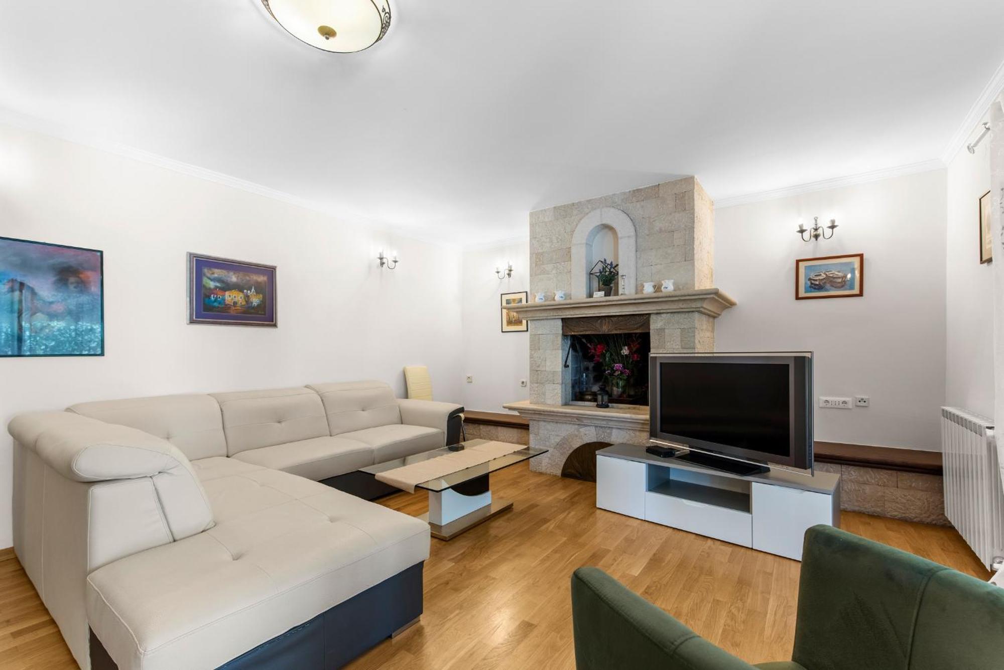 Villa Hope - Apartments With Shared Pool Porec Room photo