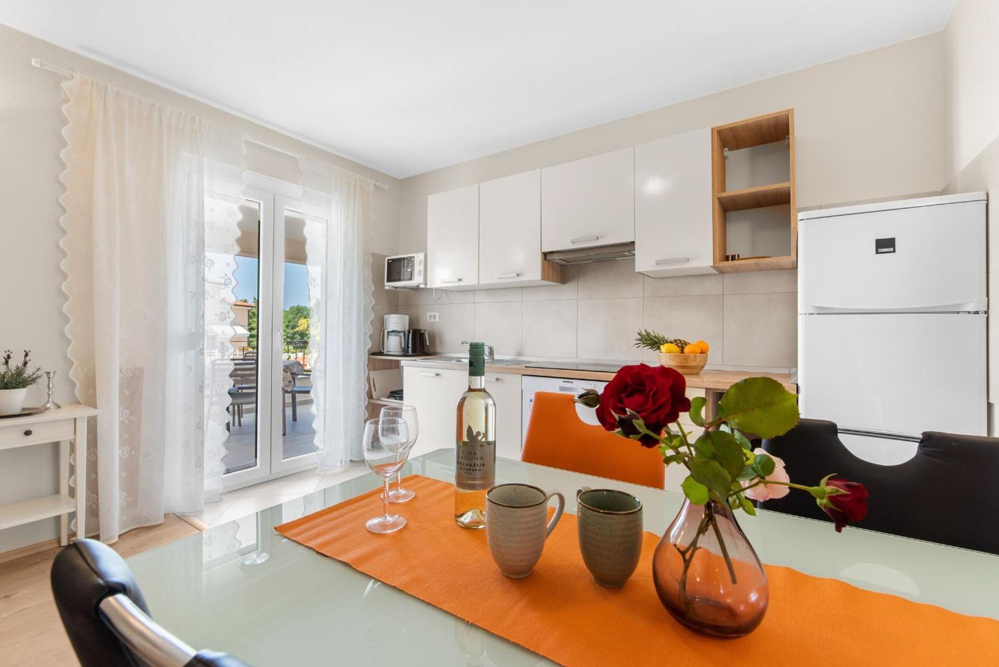 Villa Hope - Apartments With Shared Pool Porec Room photo