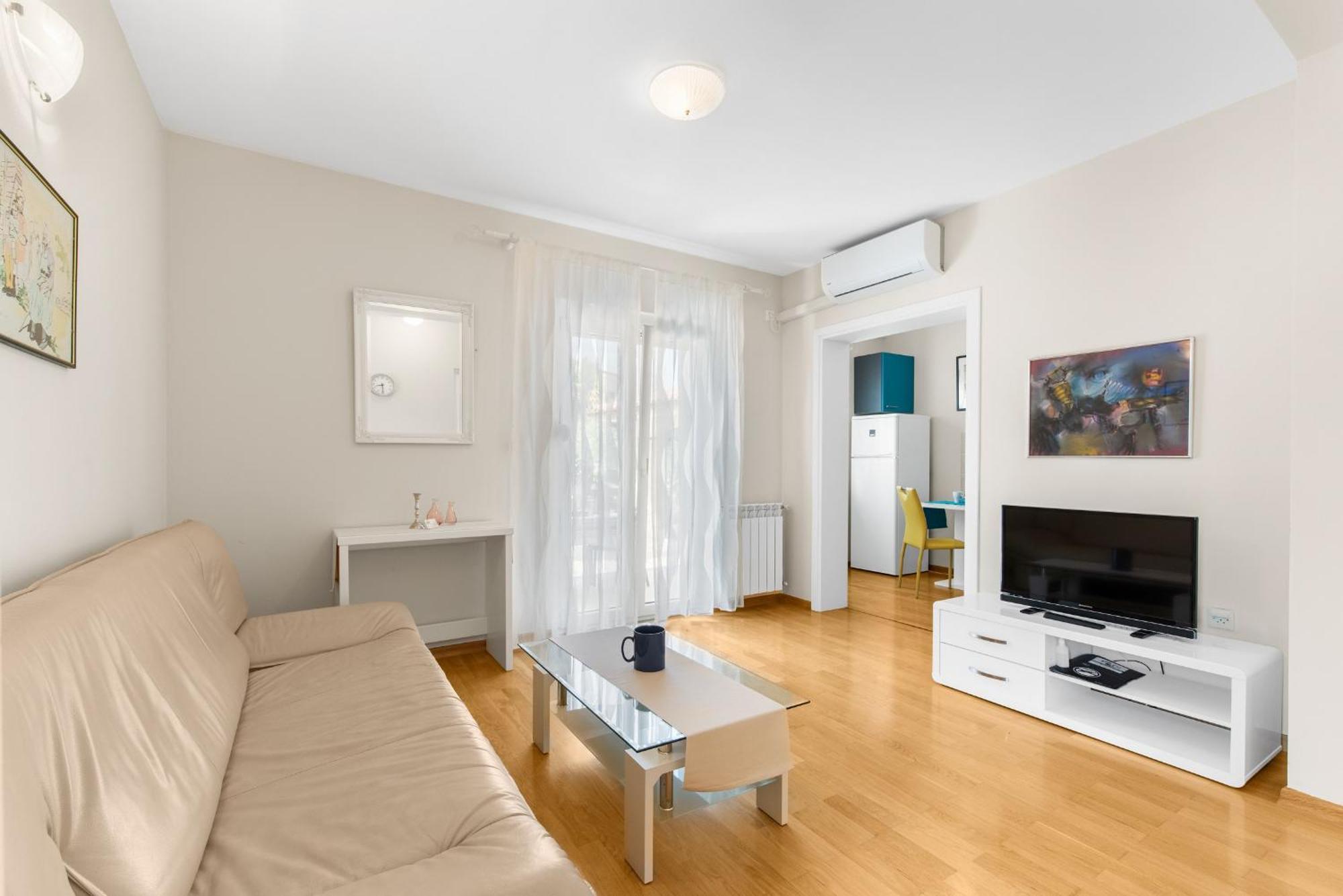Villa Hope - Apartments With Shared Pool Porec Room photo